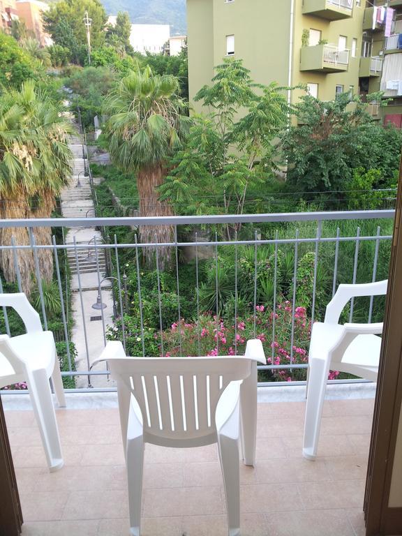 Apartamento Le Giarette Cefalú Habitación foto